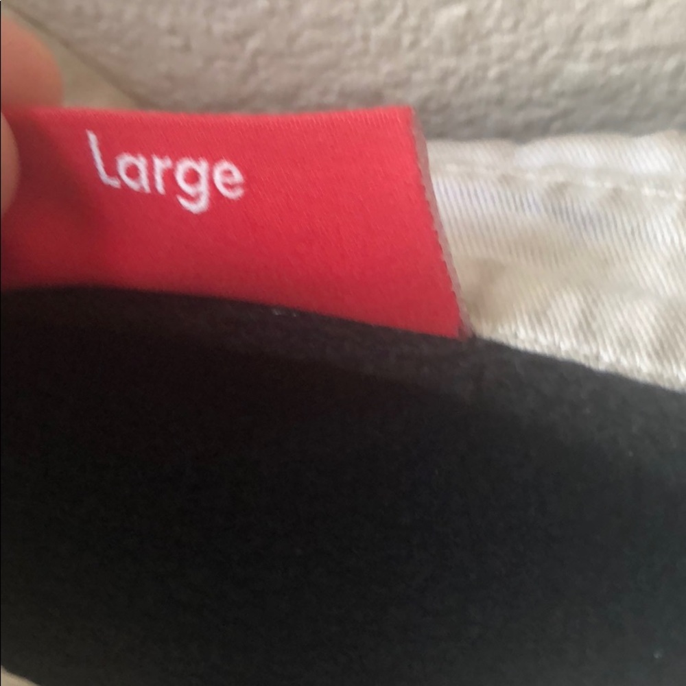 8/10 condition Size Large - Picture 3 of 4